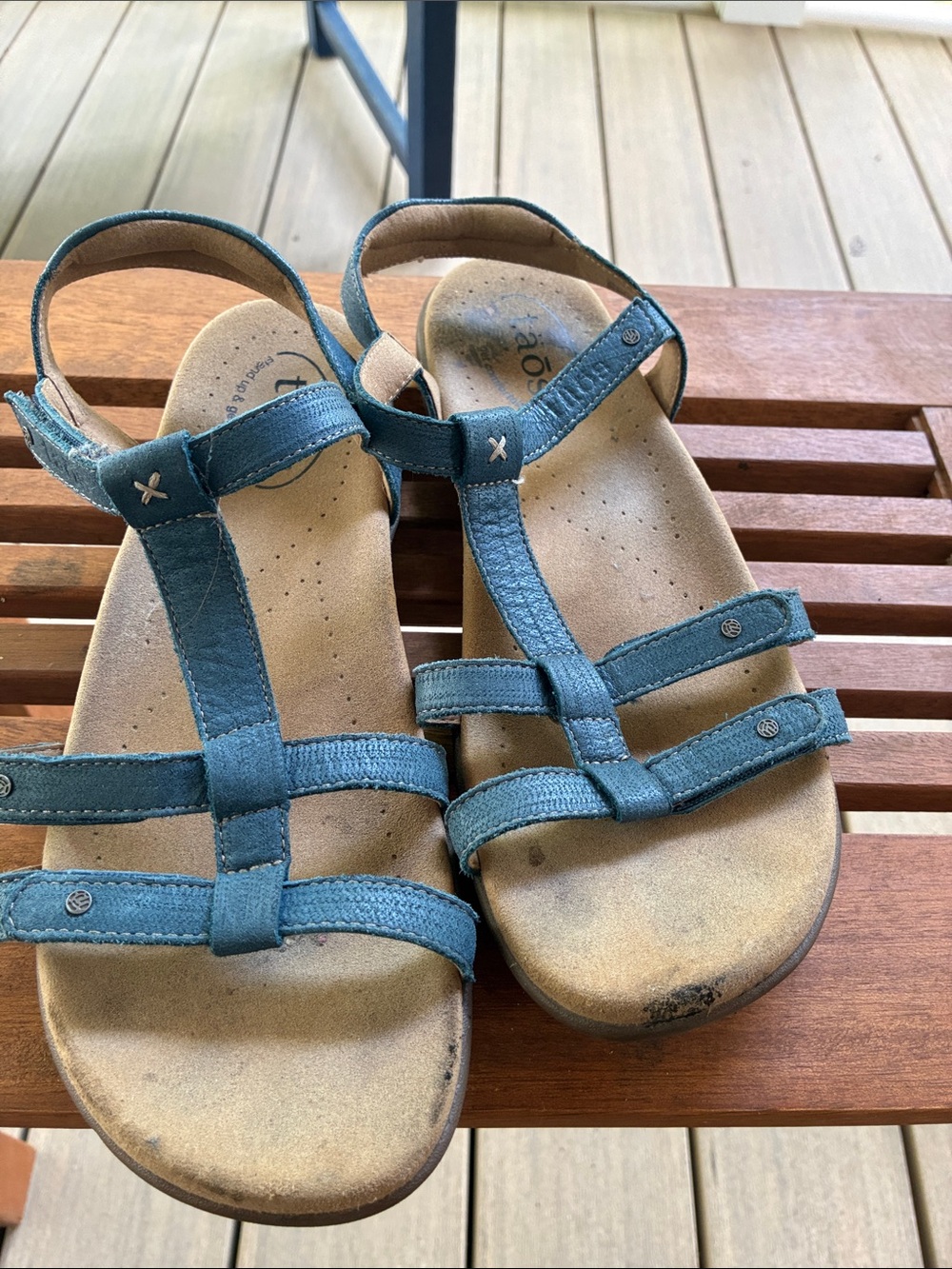 Taos Trophy sandals in blue leather